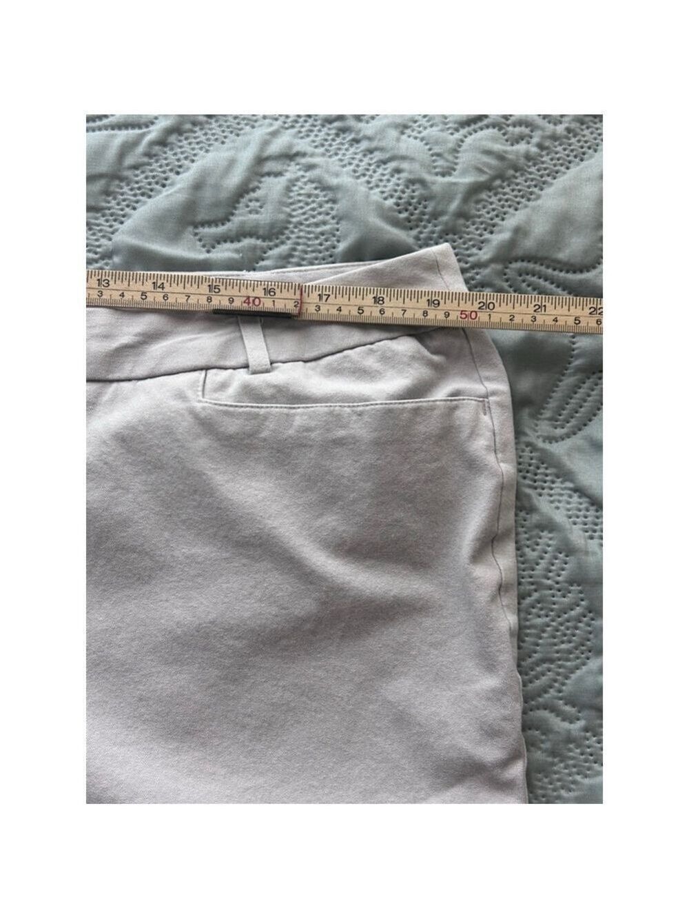 Lane Bryant Light Gray Capri Pants Plus Size 18 Slim Polished Crop - Picture 11 of 13